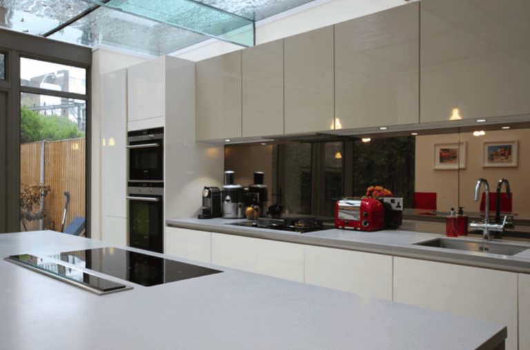 Glass & Mirror Shop in Melbourne How to Choose the Right One