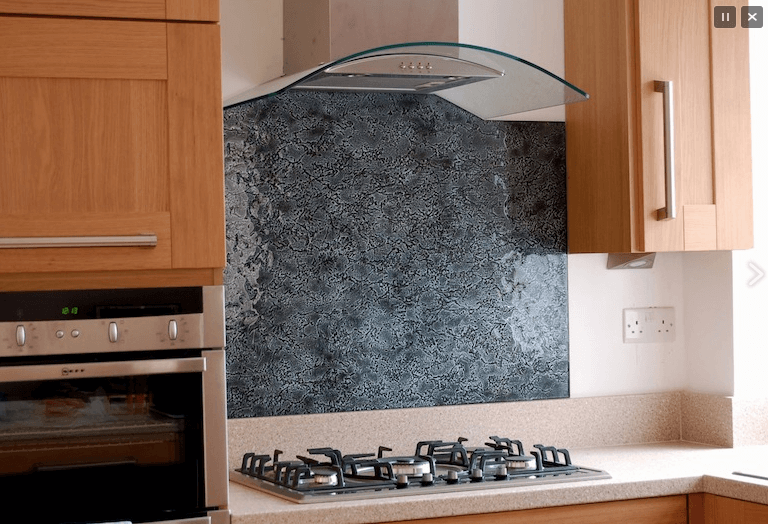 metallic-glass-splashback-western-suburbs-melbourne